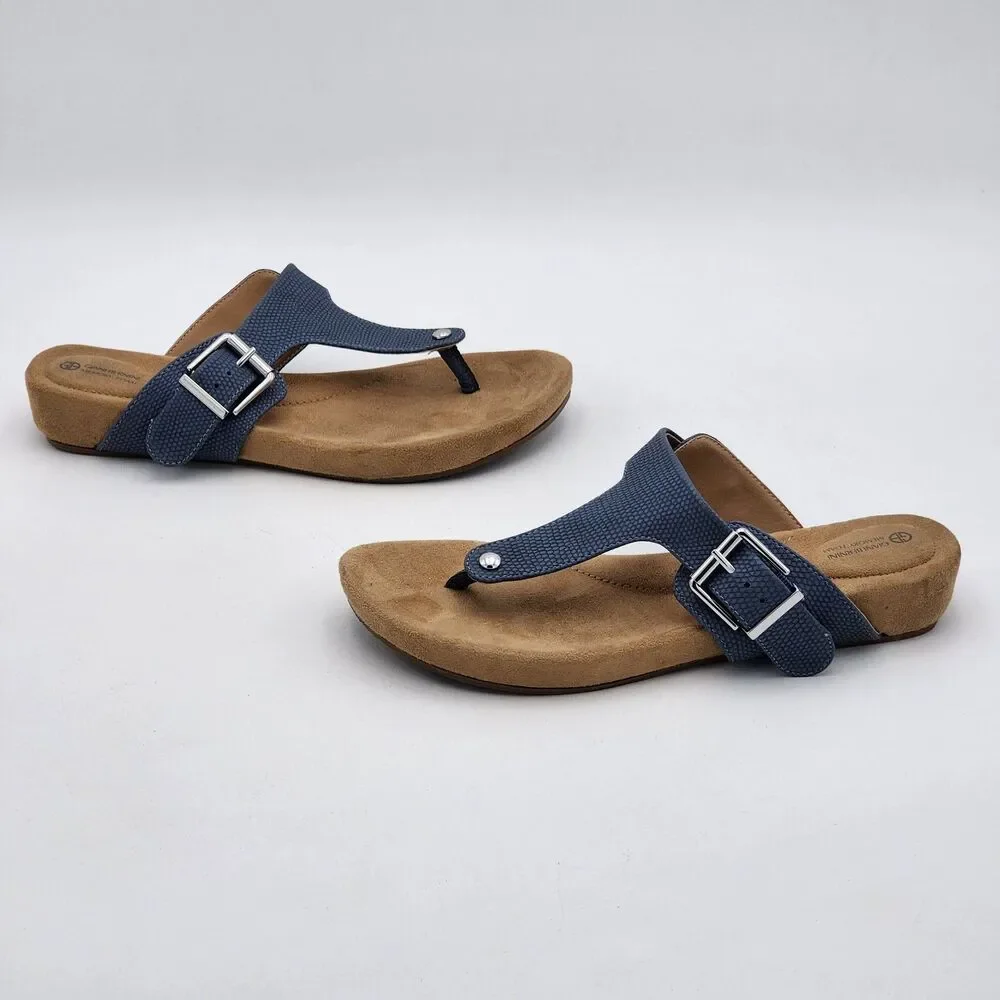 Giani Bernini Rivver Memory Foam Buckle Thong Comfort Sandals Blue Croc Size 7.5